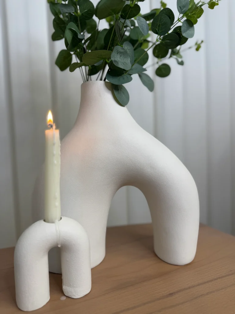 ست شمعدان مدرن سه‌تایی با طراحی گلدانی دکوراتیو