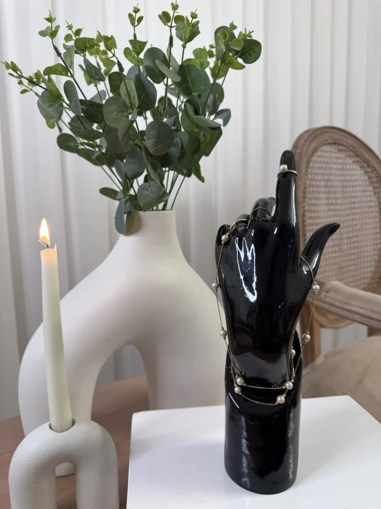 استند انگشتر مدل دست کتی طرح دست آستین دار