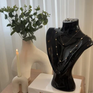 مانکن و استند طرح یقه پاپیون مانکن شاخص و استند ویترین طلا و جواهر و بدلیجات فروشی